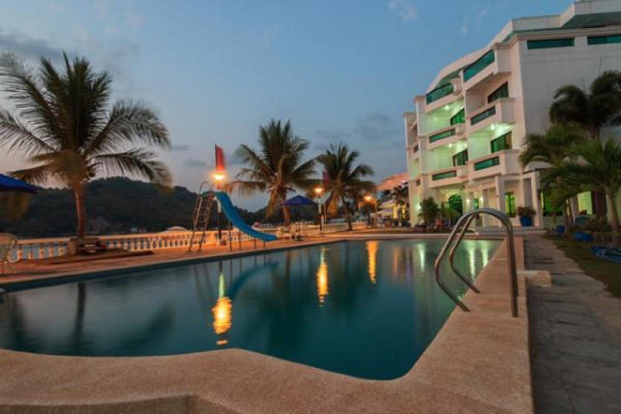 Отель Vitalis White Sands Santiago  Экстерьер фото